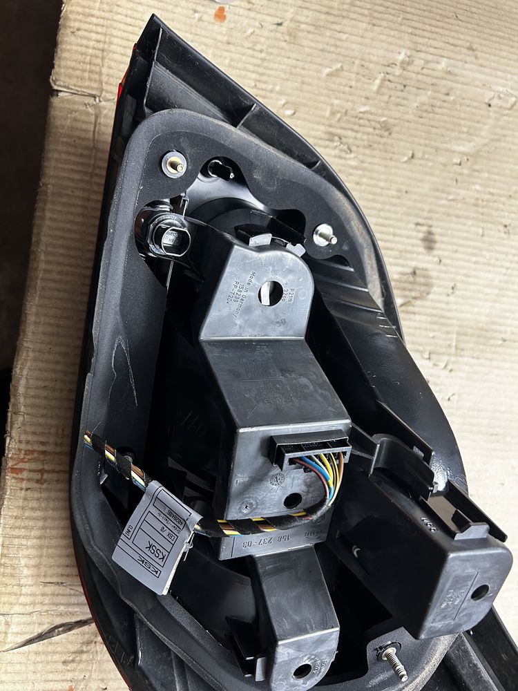Lampa lewa i prawa lampy tyl tylna bmw e60 wysylka
