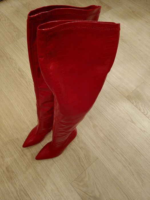 Lakierowane czerwone Kozaki za kolano