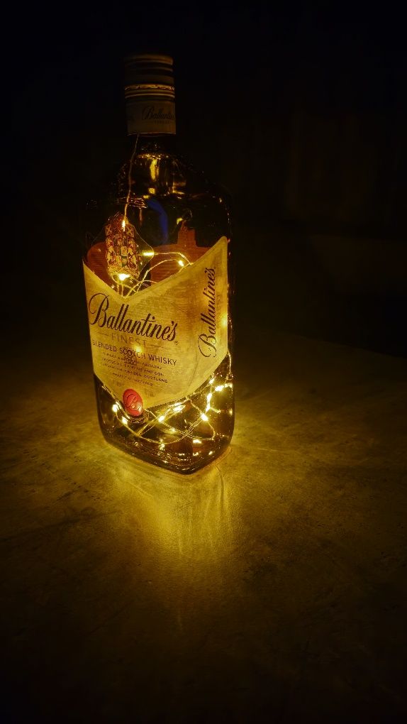 Unikatowa Lampka LED. Jagermeister , Ballantines , Metaxa i inne.