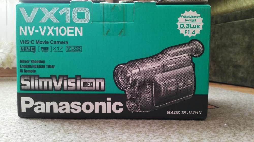 Відеокамера Panasonic NV-VX10EN + подарок