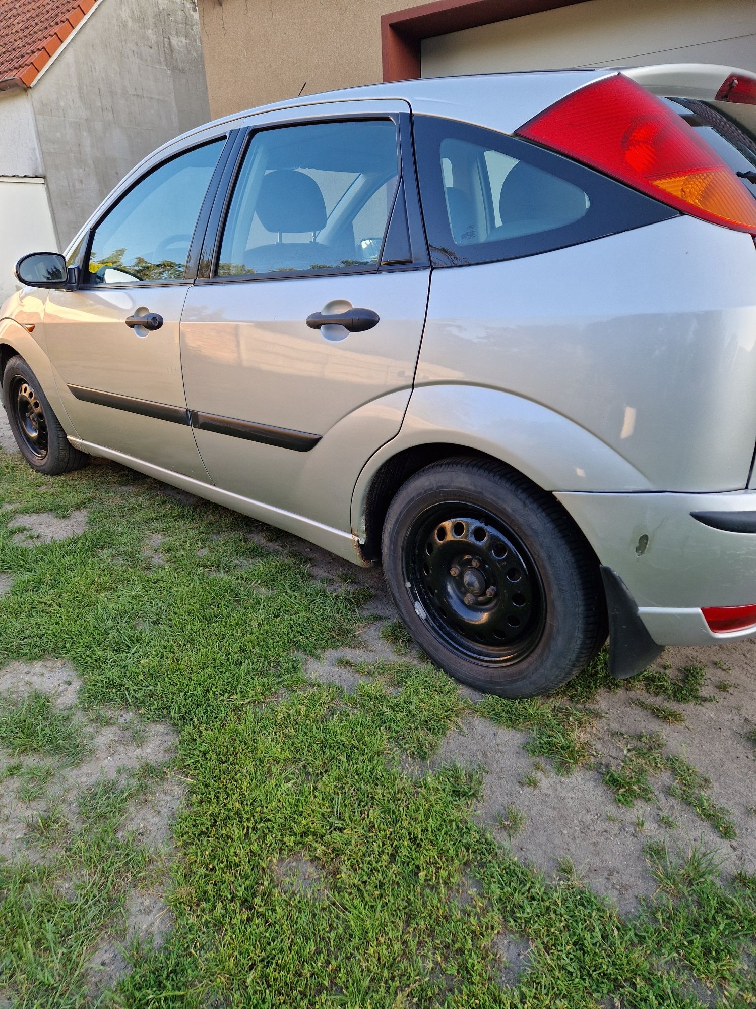 Ford Focus 1.4 sprzedam.