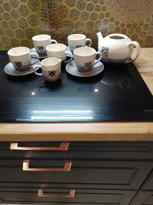 Sprzedam kpl filiżanek