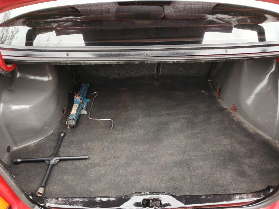 Продам Nissan Sunny 1,6 бензин