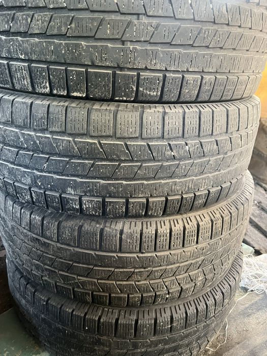 Шини 225.65.r17 Pirelli