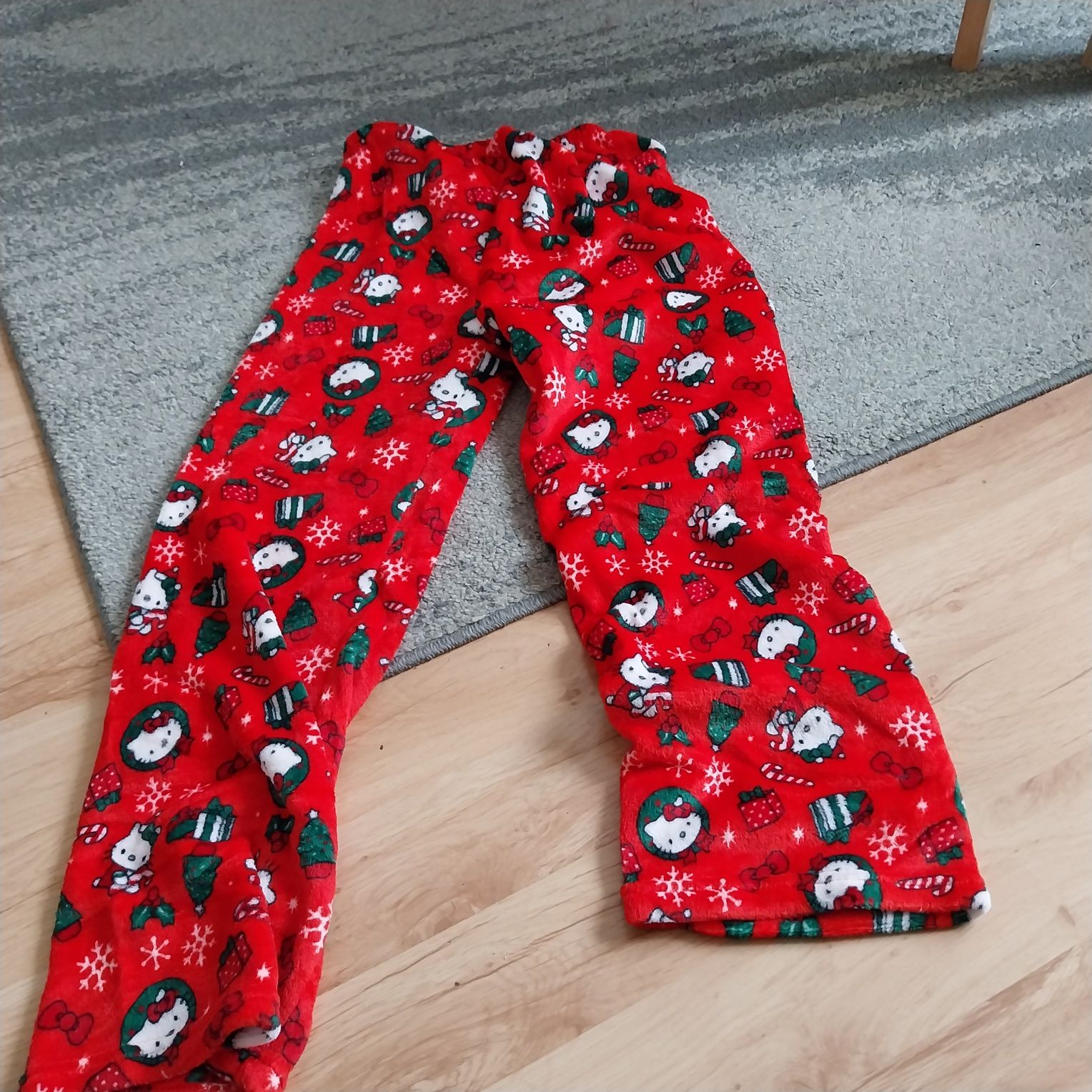 Spodnie z polaru świąteczne hello kitty nowe rozmiar 4