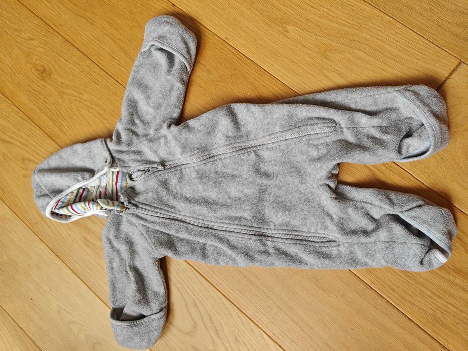 Kombinezon niemowlęcy jesienny, r. 62