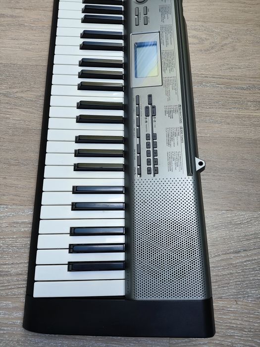 Синтезатор Casio LK-120 Key Lighting System підсвітка клавіш.