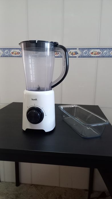 Liquidificador Kunft + Travessa Marinex