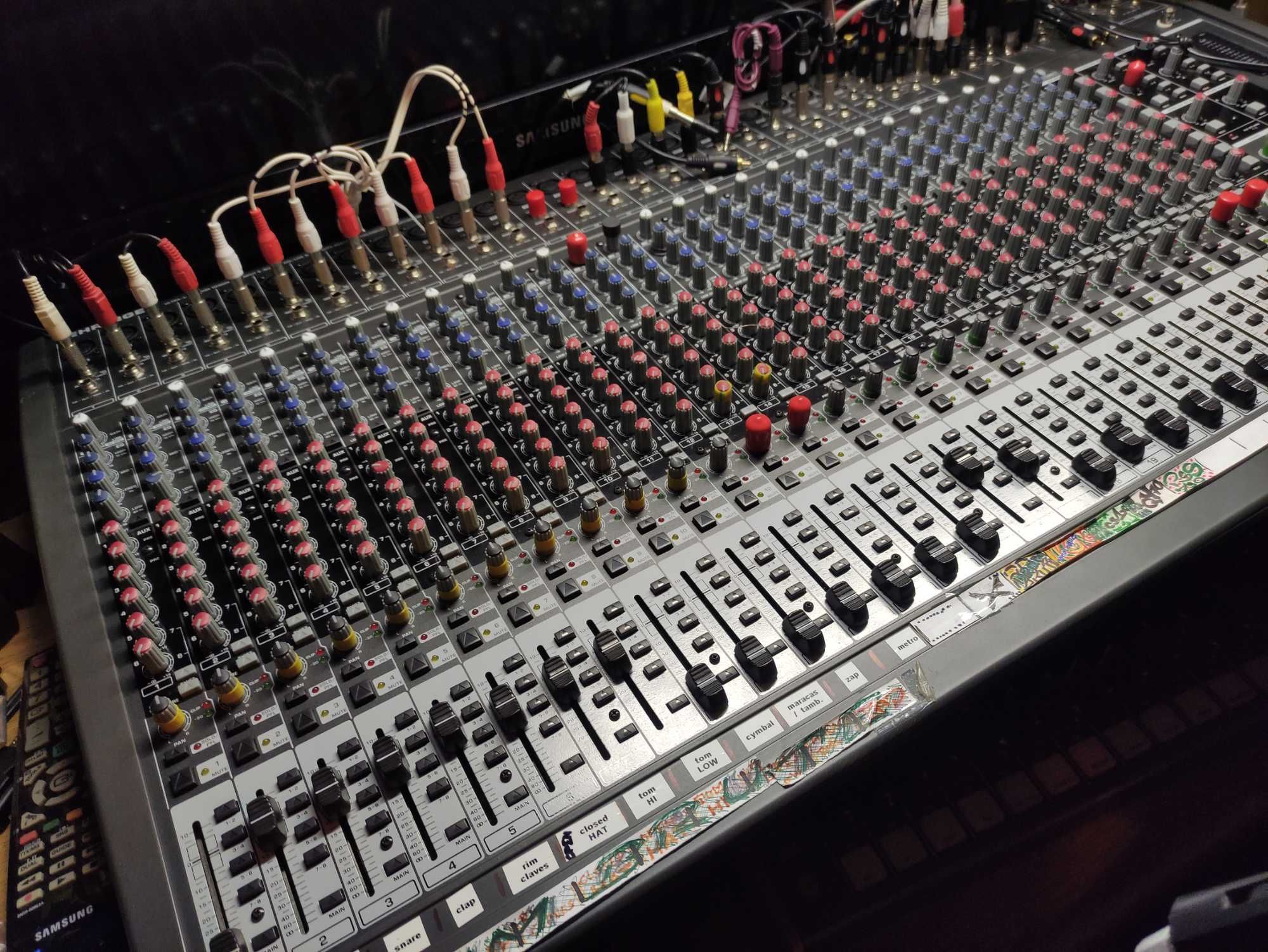 BEHRINGER eurodesk SX3282 #mikser #mixer