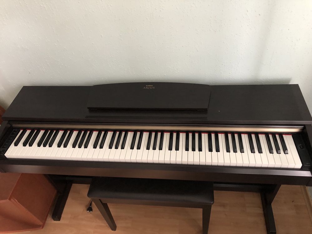 Продам пианино Yamaha