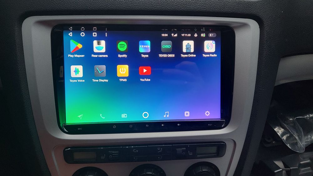 Продам магнітолу Teyes cc2 plus 3/32