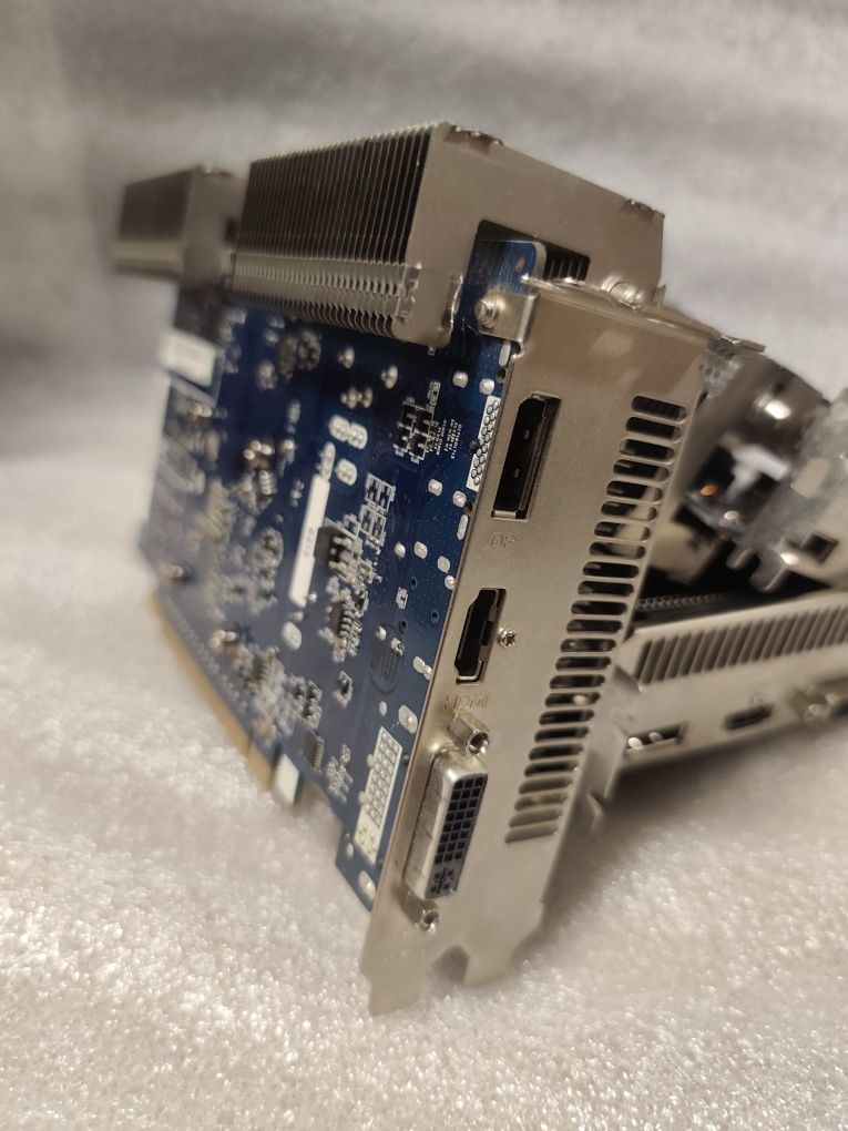 Відеокарта Sapphire Ultimate Radeon HD7750 1Gb DDR5 С, 1HDMI, 1DVI