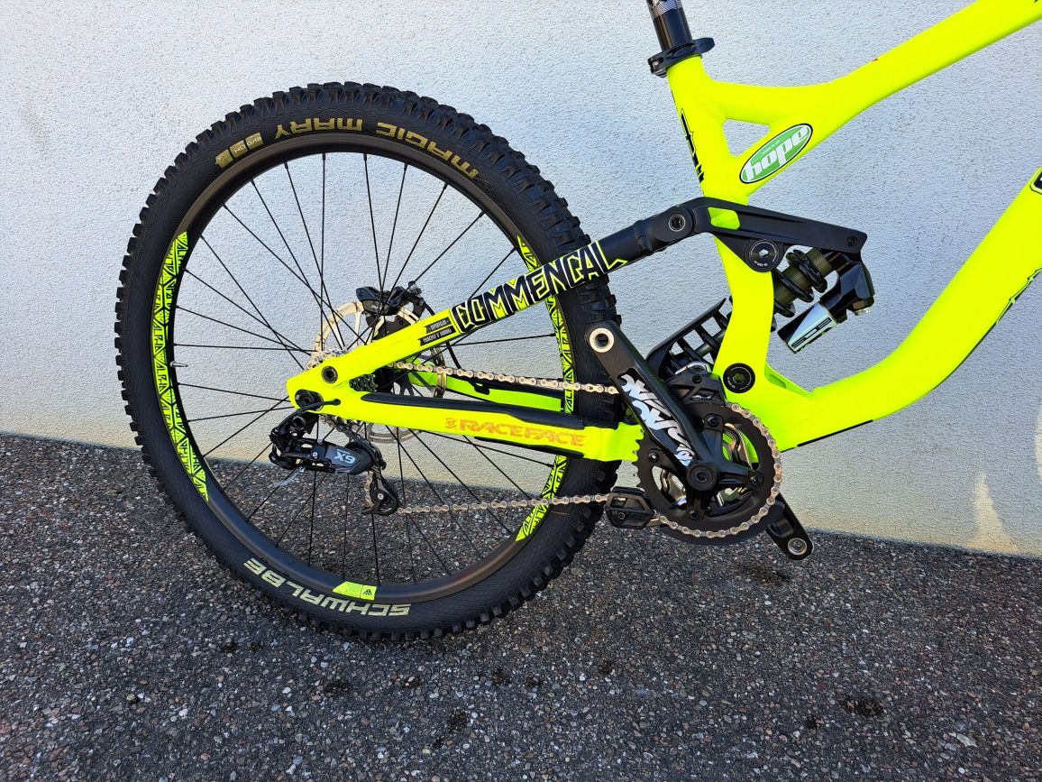 Commencal Supreme  V3    2017  AL     27.5    L