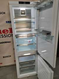 ХолодильникKFN 7795D