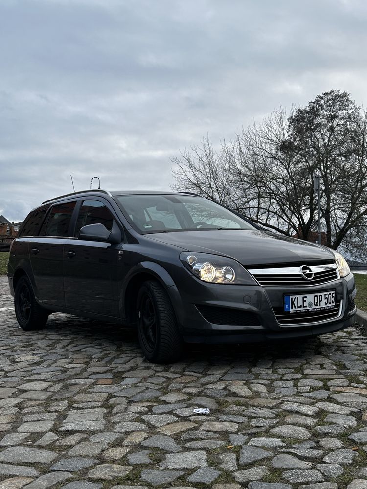 (Zarejestrowana w PL) Opel Astra H kombi