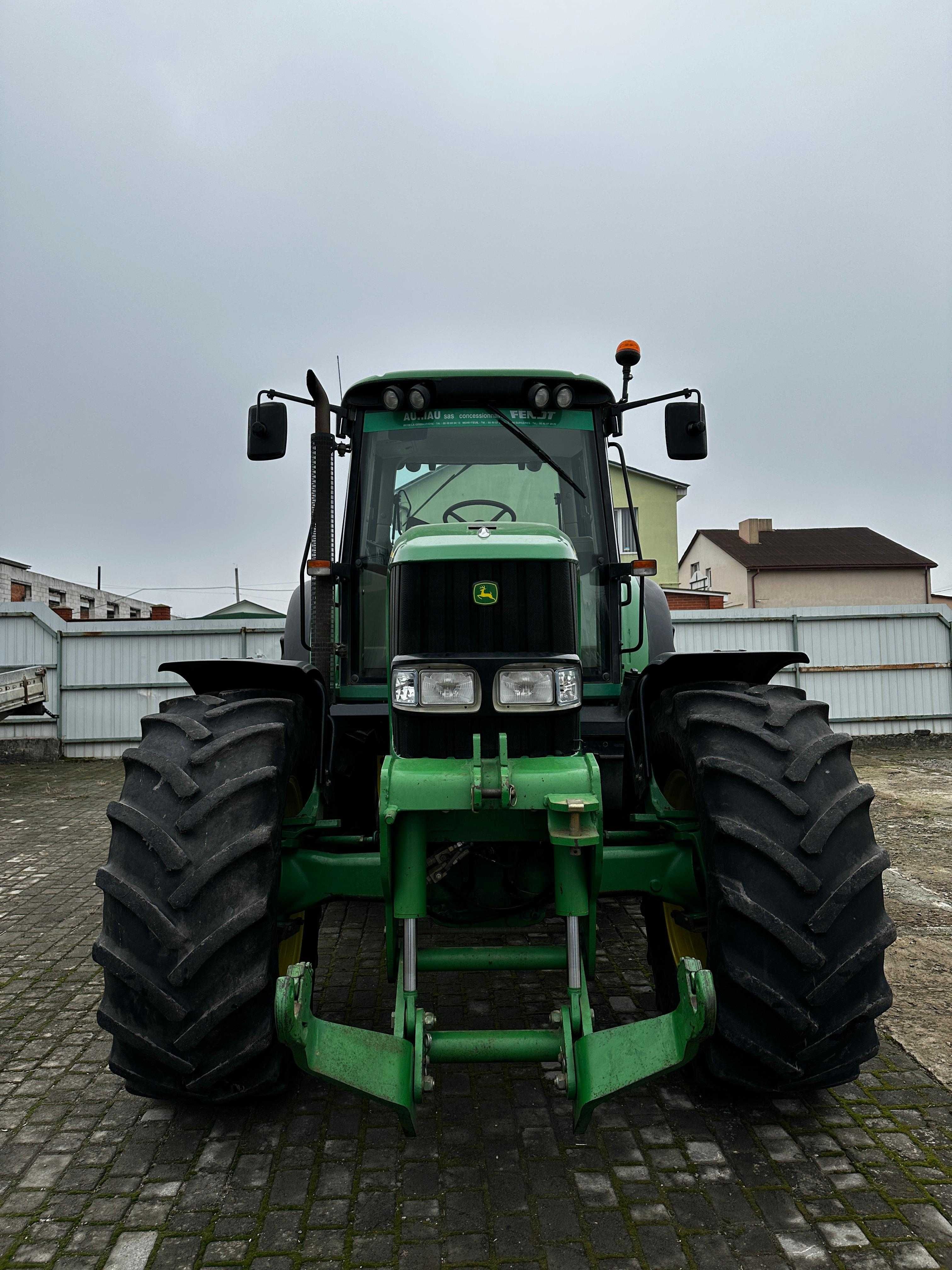 Трактор John Deere 6820 - 2003рік