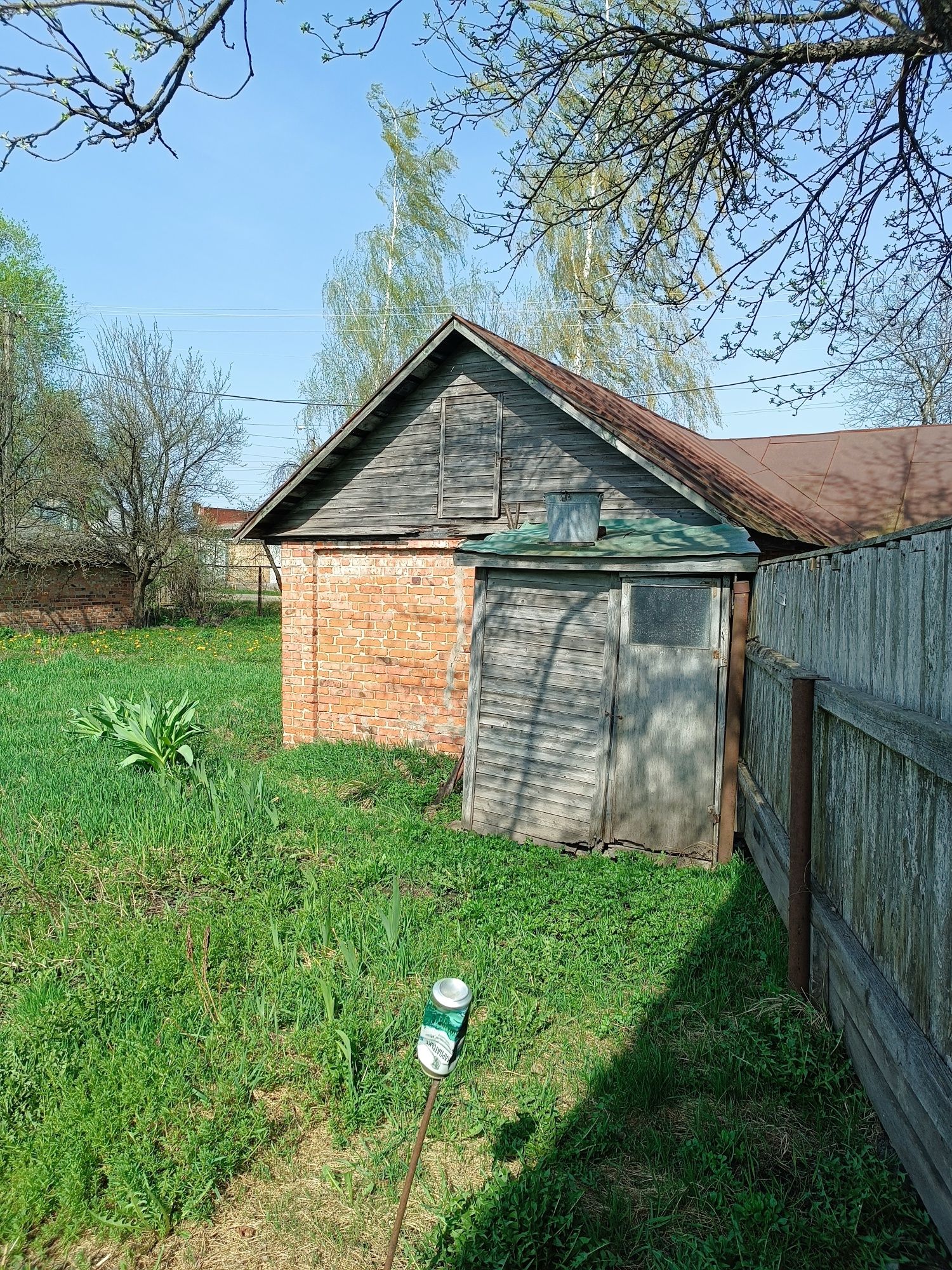 Великий будинок, Обласна лікарня, 15 сот землі