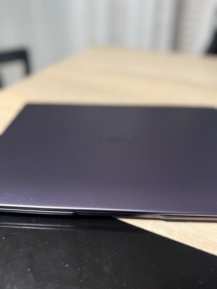 Huawei MateBook D14 – i5, SSD 512GB, 8GB RAM