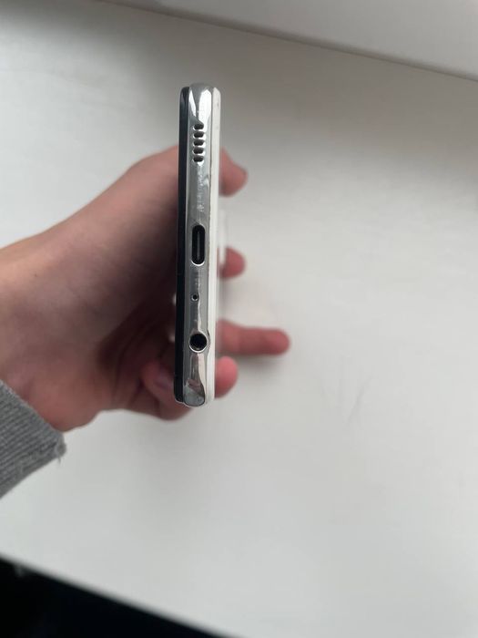 Продаю Samsung a52