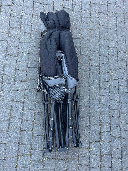 Kompaktowe łóżko składane z materacem i kieszonką – czarne