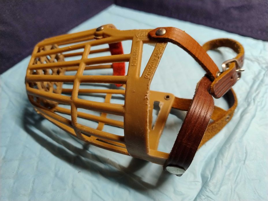 Akcesoria dla Psa, smycz kaganiec obroża grzebień zabawka pies kot