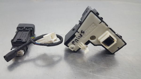 Comando / botão / interruptor multifunções TOYOTA Prius Hatchback (_W3