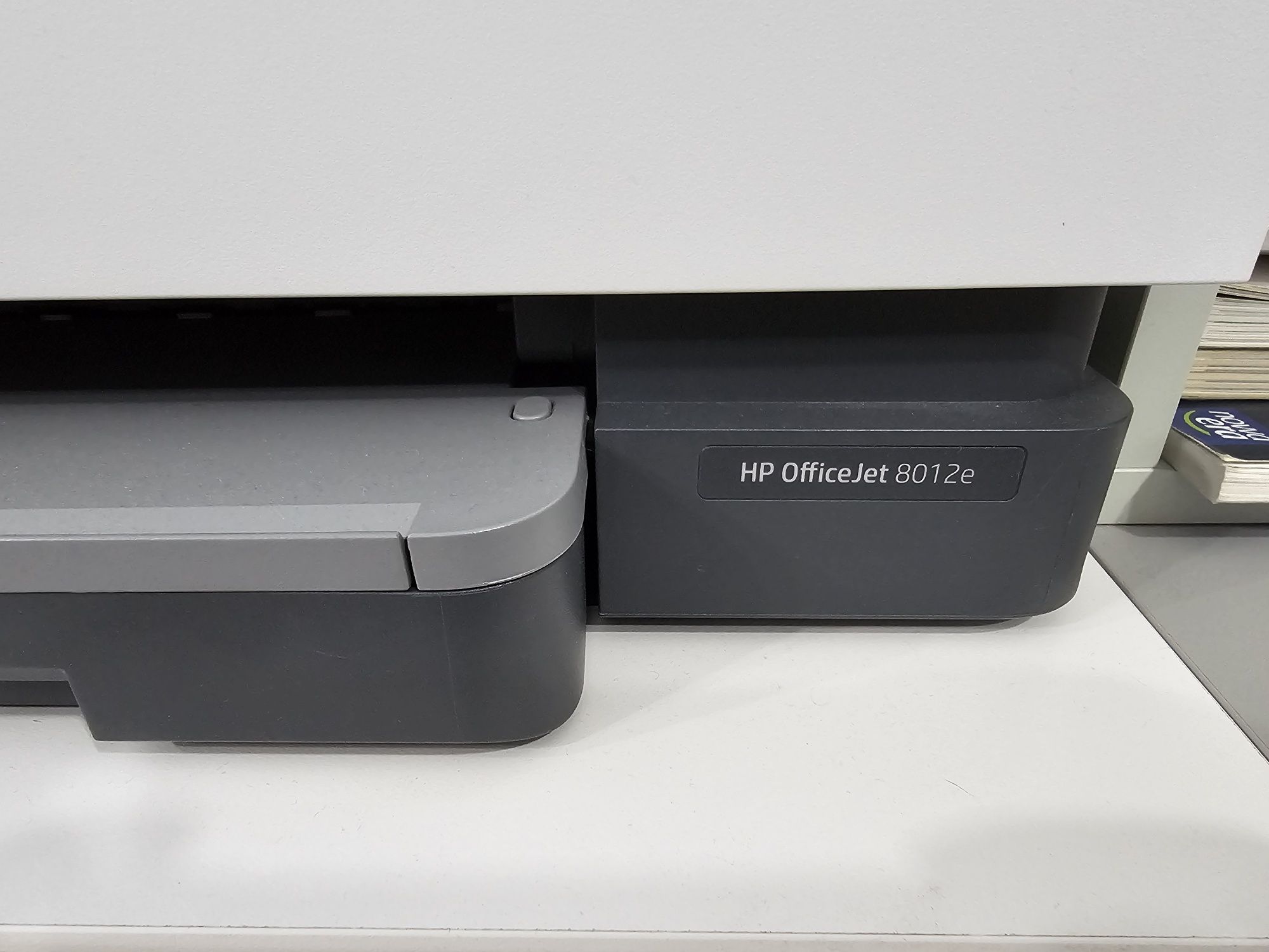 Urządzenie wielofunkcyjne HP OfficeJet Pro 8122e Druk w kolorze,
