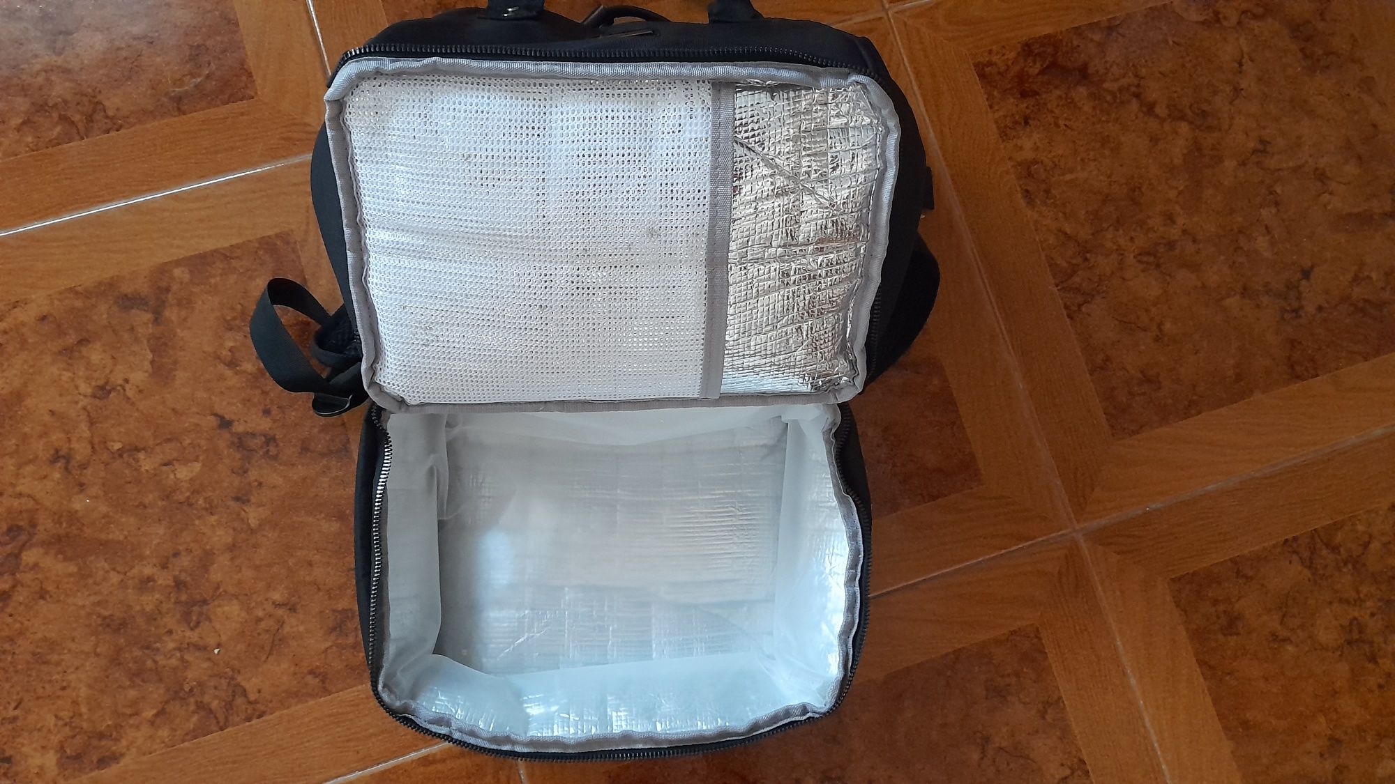 Mochila térmica com USB