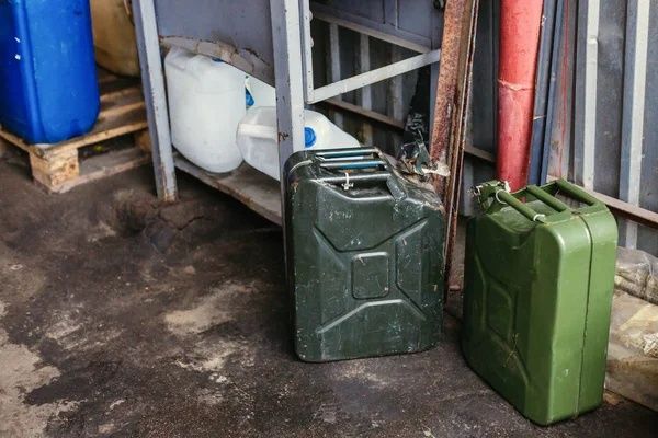 Дт по 40 грн за литр