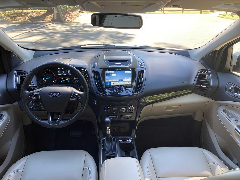 Ford Escape Titanium      2017