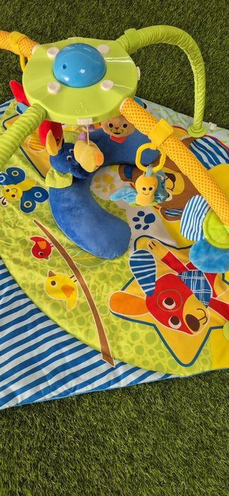 Ginásio de atividades amigos musicais - bruim