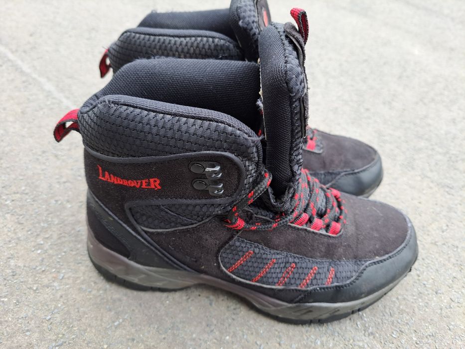 Ботинки трекинговие  женские  37-38рр
