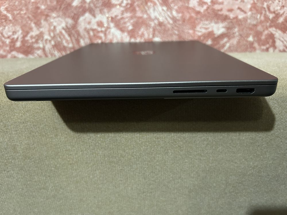 MacBook Pro 14 2021 на M1 pro 16/512 100% батарейка