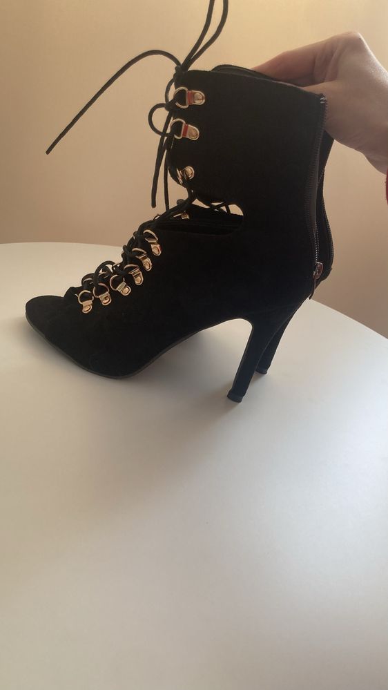 Buty do high heels czarne zlote 38