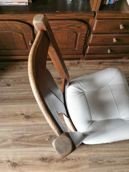 Stare, gabinetowe krzesło holenderskie