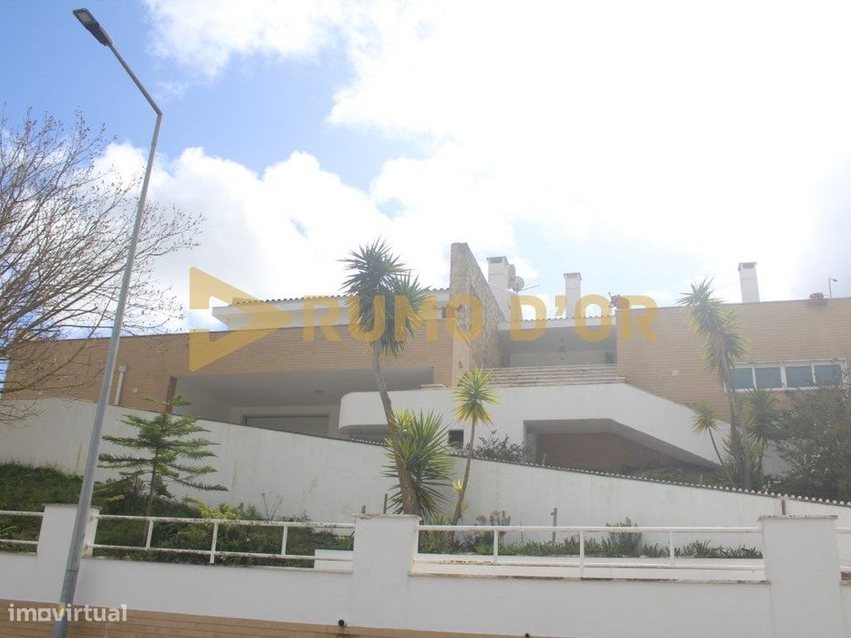 Moradia T6 em Arruda dos Vinhos