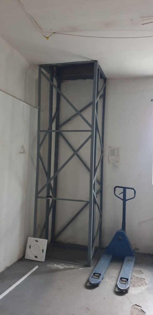 Продаж комерційного приміщення 336 м2, р-н Смолянка
