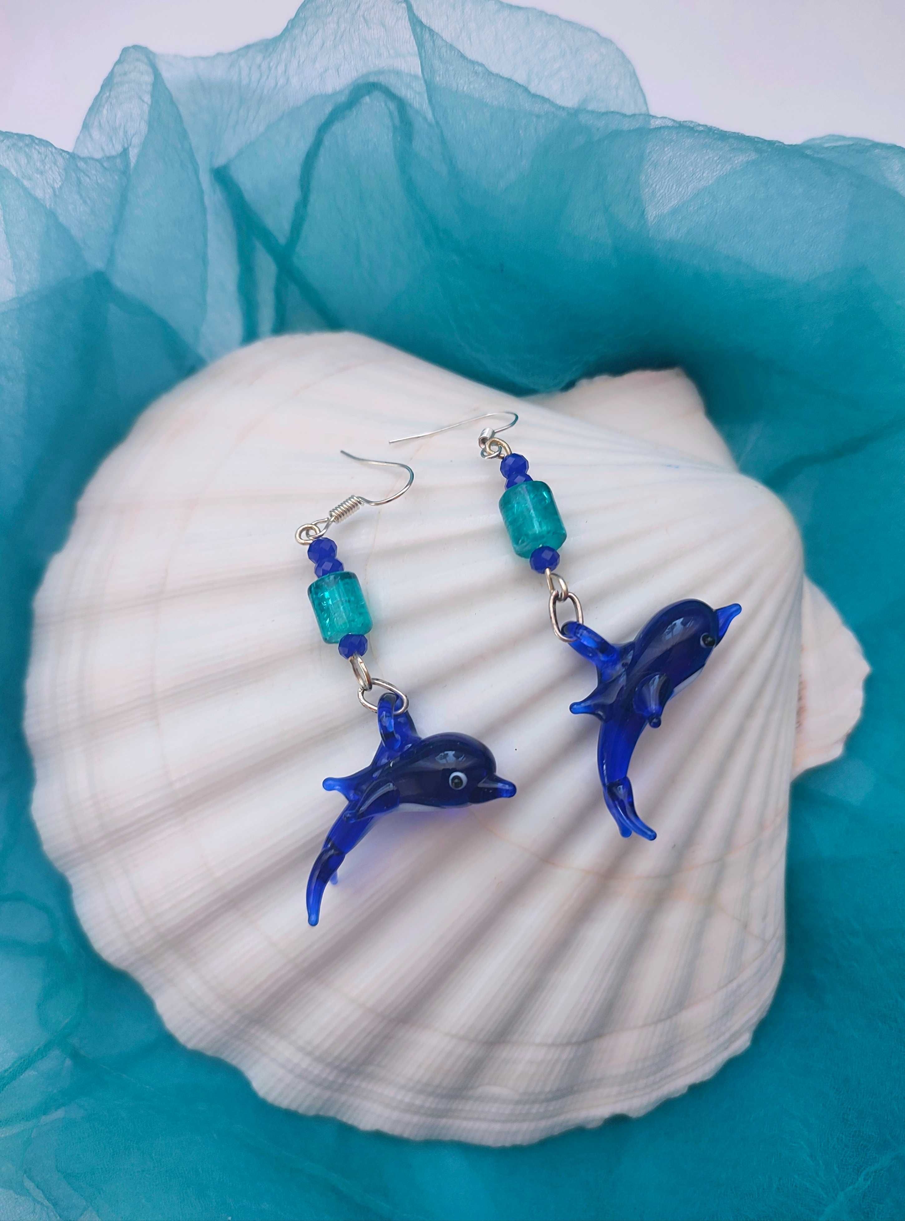 Сережки з синім дельфіном Lampwork