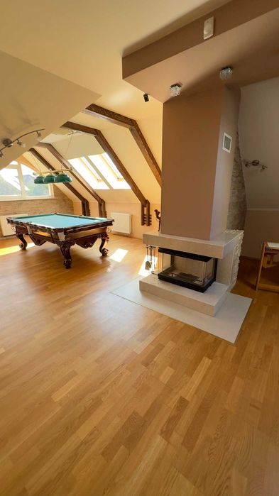 Оренда чудового будинку з басейном