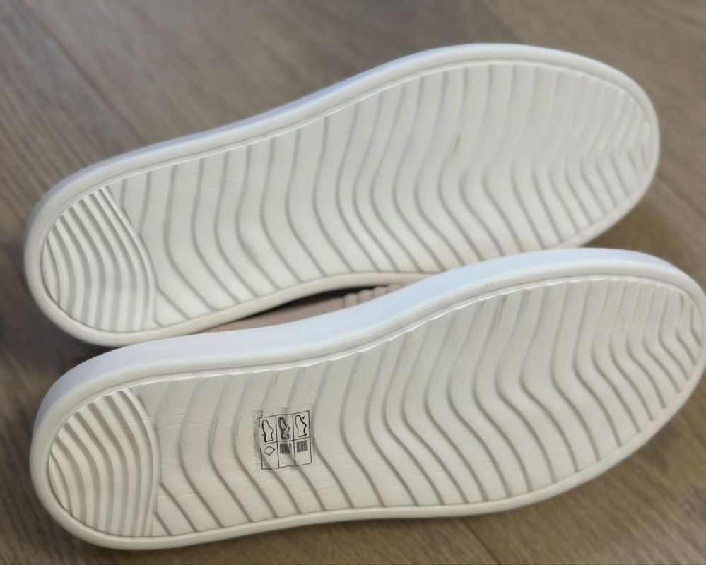 Нові легкі літні сліпони з устілкою Memory Foam