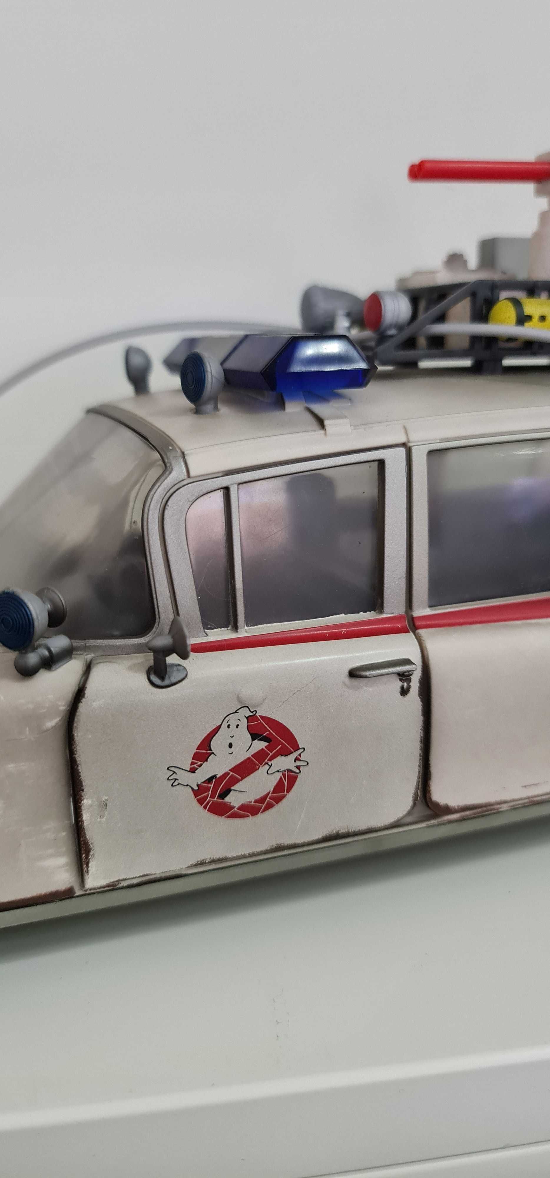 Kolekcjonerski model Cadillac Ghostbusters