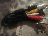 Kabel audio/wideo z trzema wtykami RCA,