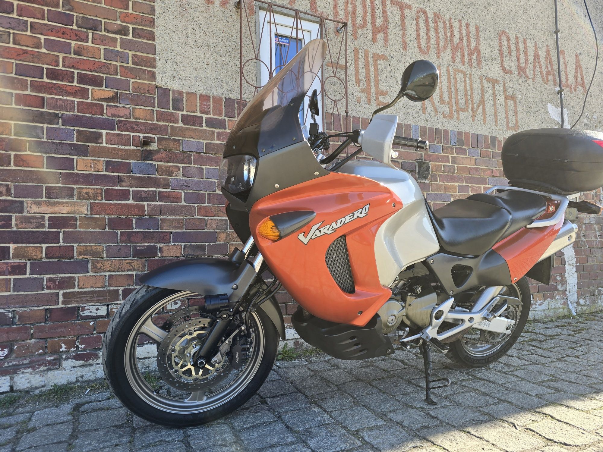 Honda XL 1000 Varadero .1999r. Kufer // bardzo dobry stan