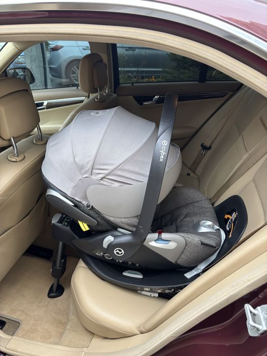 Автокрісло та база isofix cybex cloud z i-size +