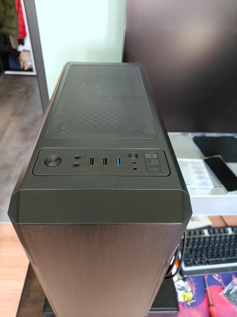 Komputer 12 rdzeni, 32 GB ddr4, RX 6600, m.2 500gb