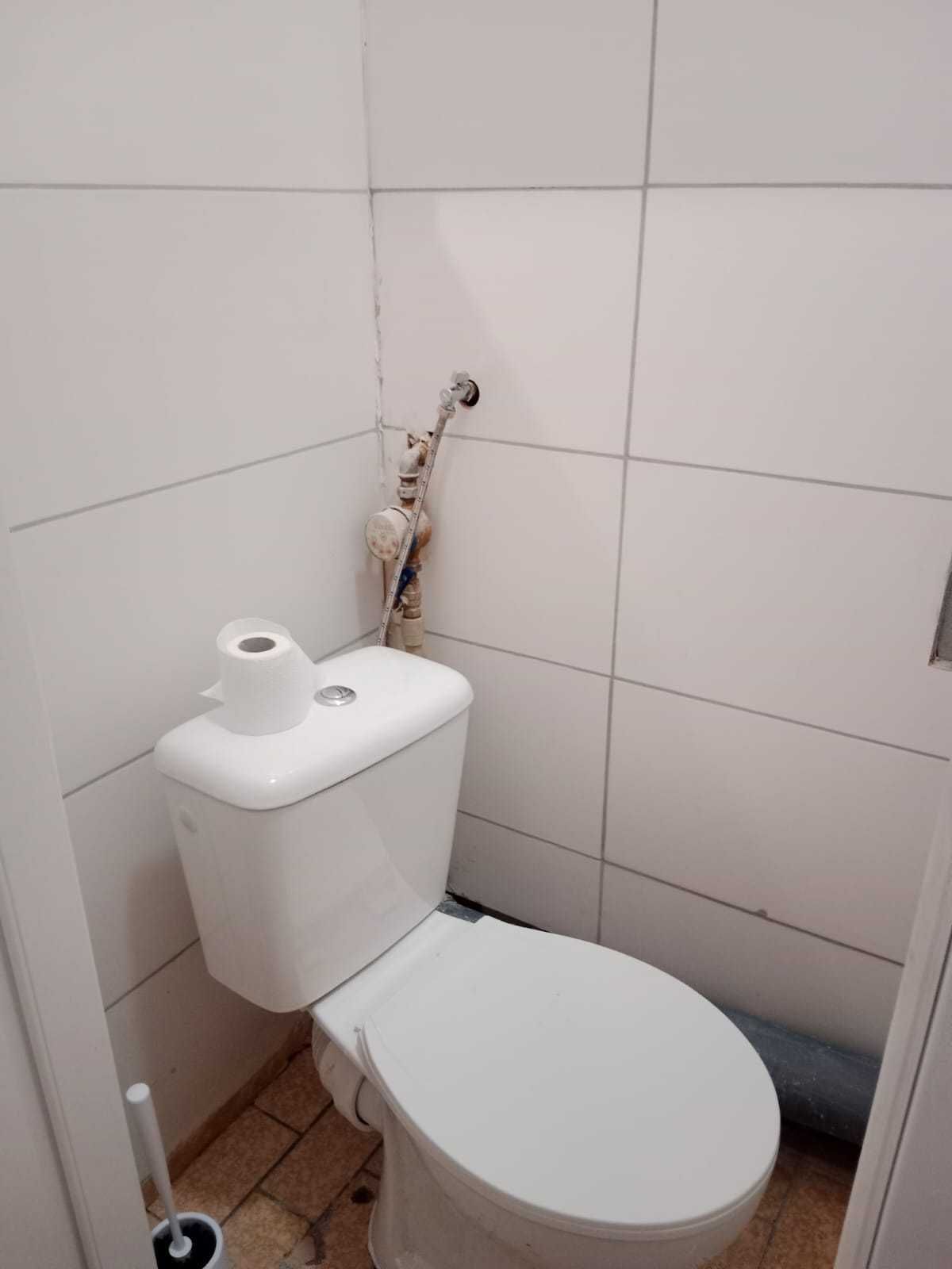 Wygodne pokoje pracownicze 1, 2, 3 os.