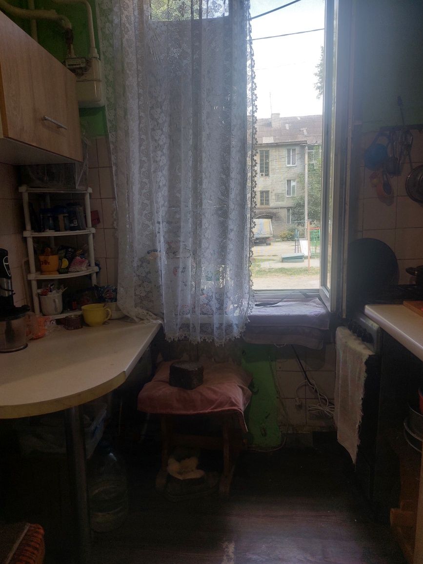Продам 2-х ком квартиру Правый берег Сталинка