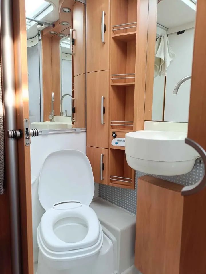 Hymer-Eriba B524  Kamper Hymer Ducato 2.8 automat, klima, idealny stan