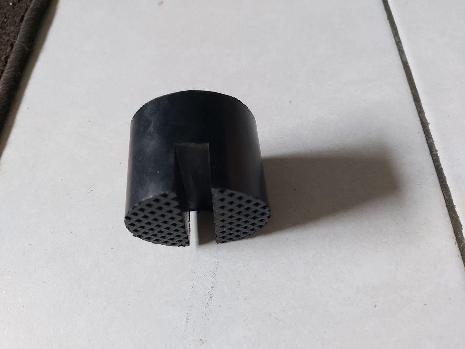 Gumowa nakladka podnośnika lewarka - nowa