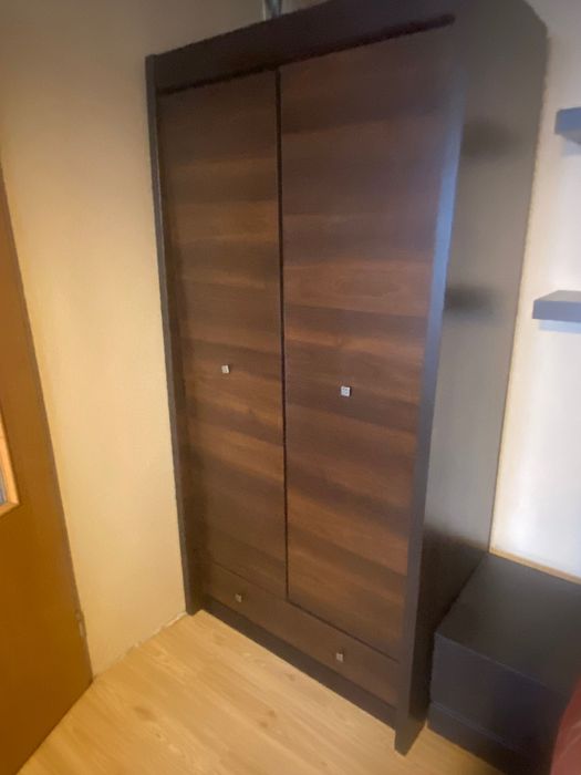 Oddam za darmo zestaw mebli szafa
